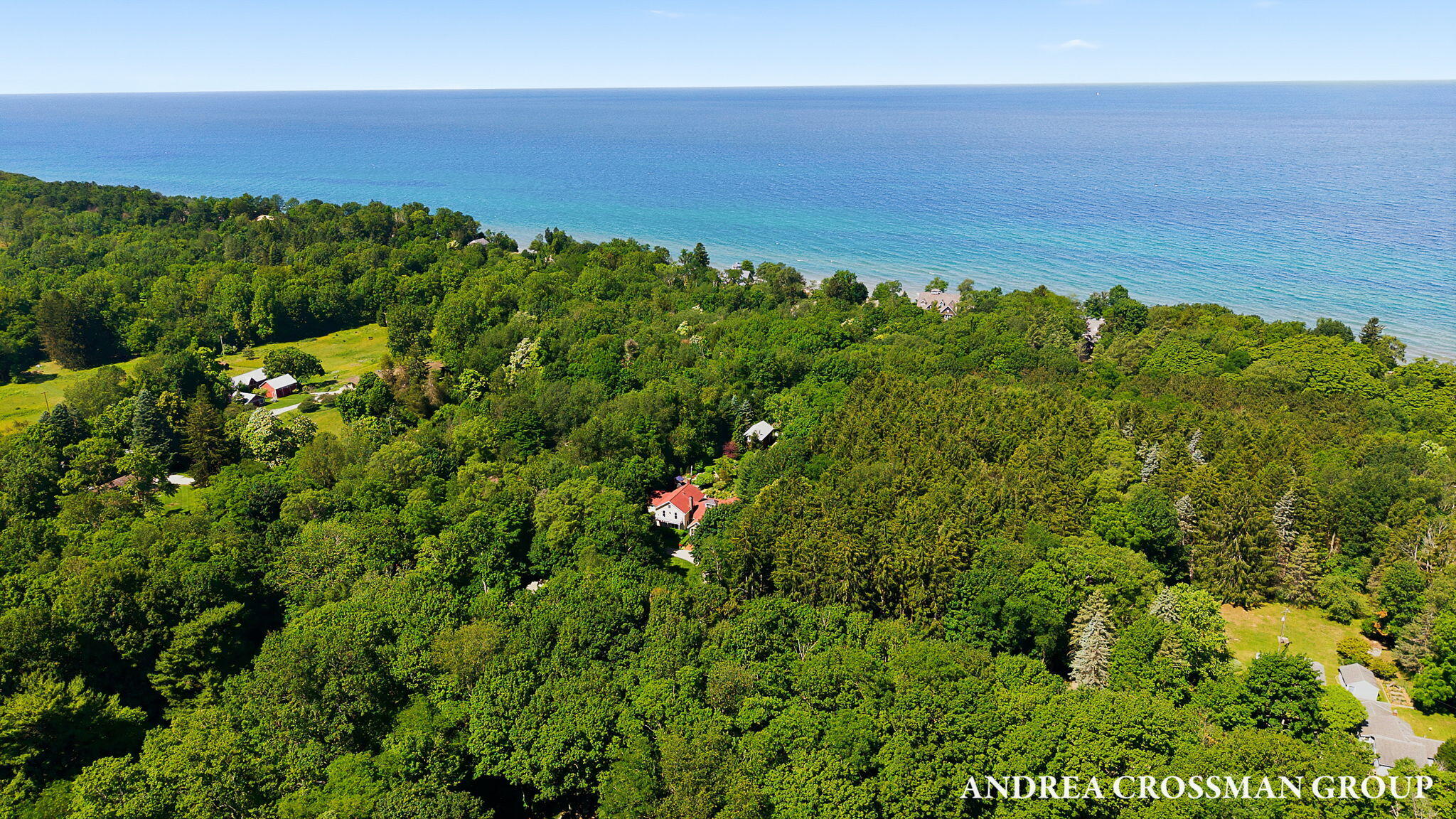2075 Lakeshore Drive