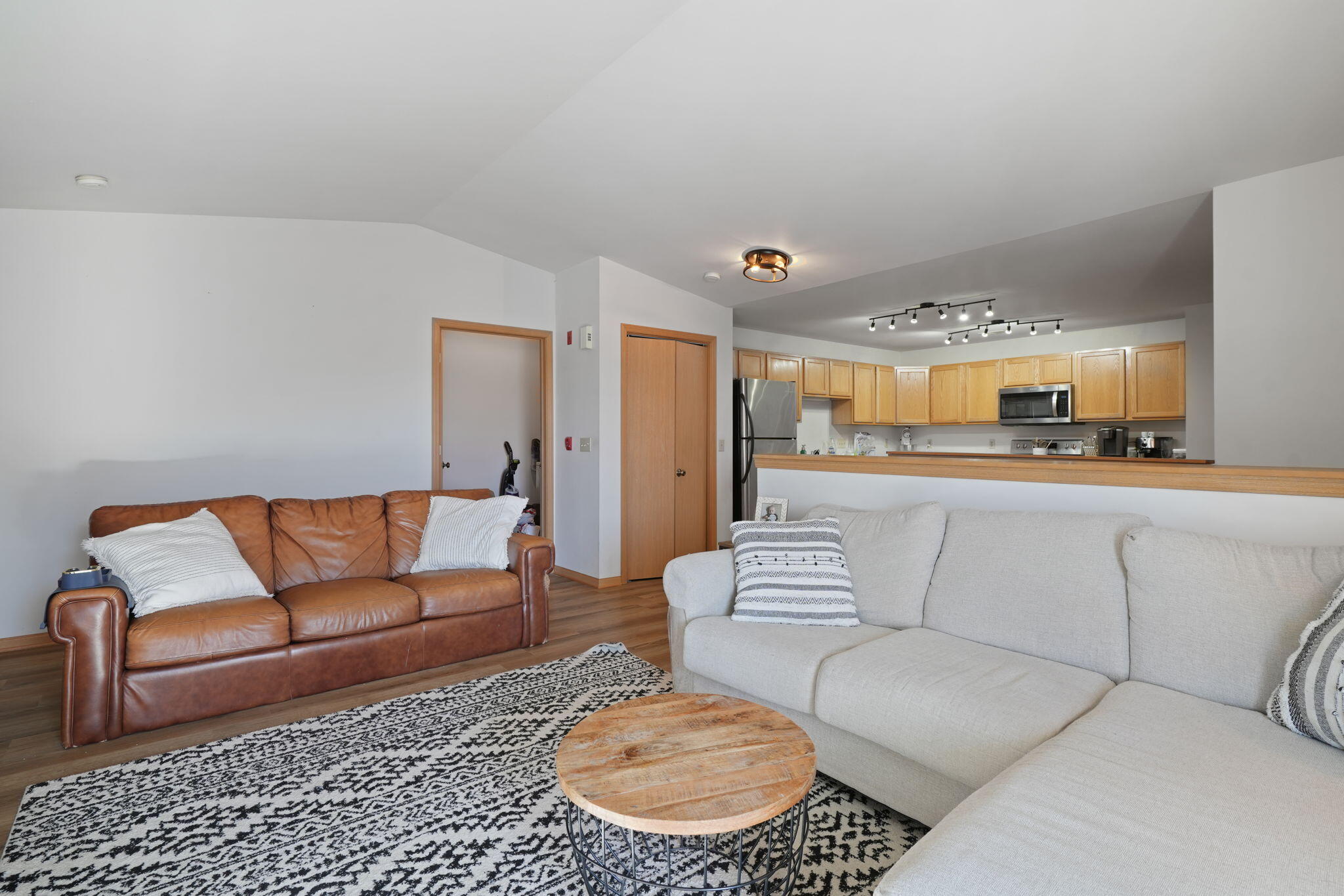 1216 N Sunnyslope Dr Unit: 206