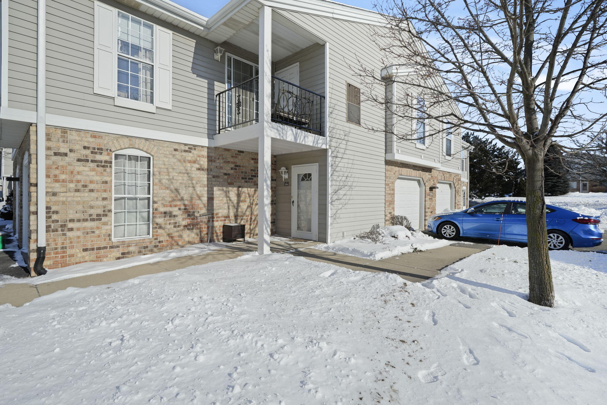 1216 N Sunnyslope Dr Unit: 206