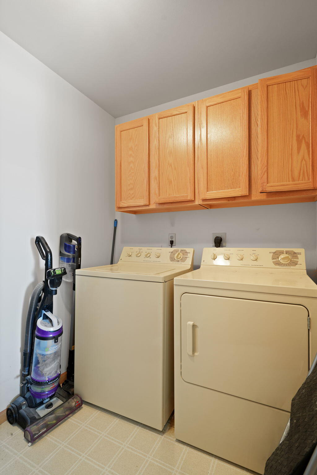 1216 N Sunnyslope Dr Unit: 206