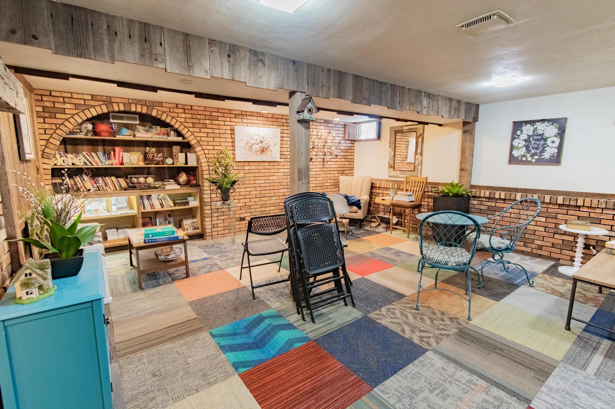 9328 Northwestern Ave