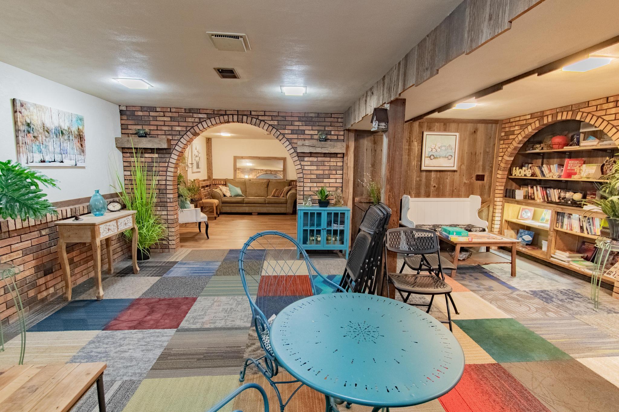 9328 Northwestern Ave