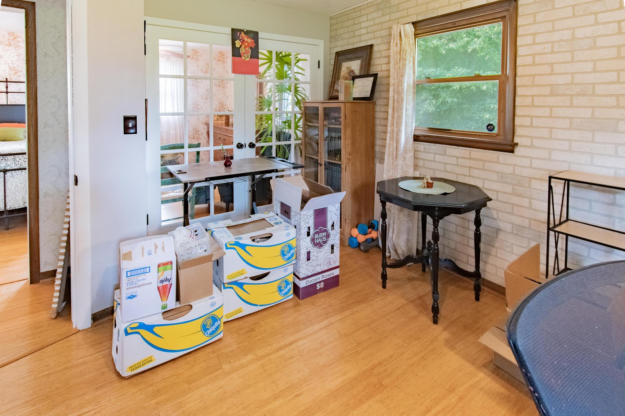 9328 Northwestern Ave