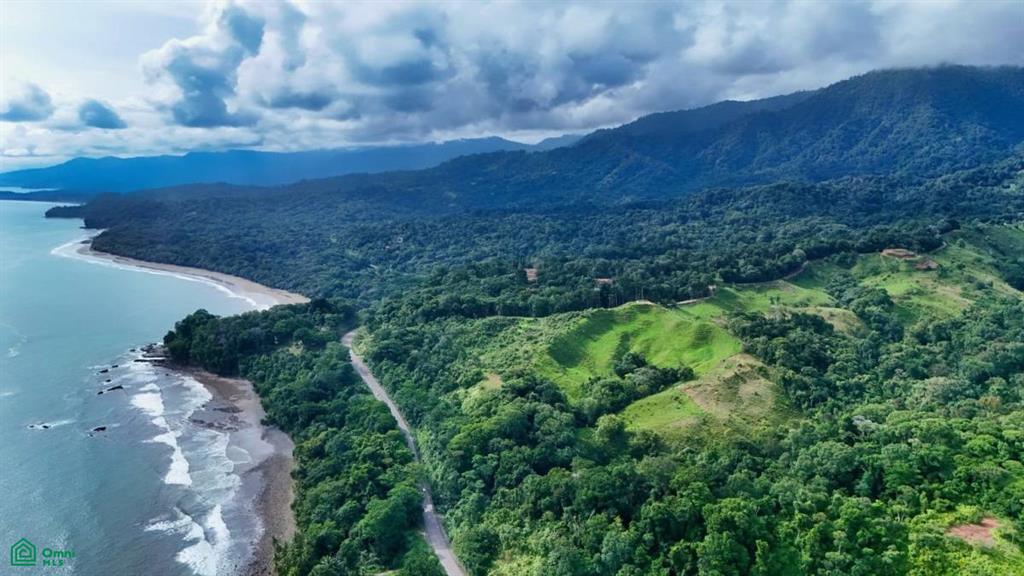 Exclusive Terrace Plot with 1337 m² in Ojochal, Prime Location, Breathtaking Ocean View , Puerto Cortés, Osa, Puntarenas