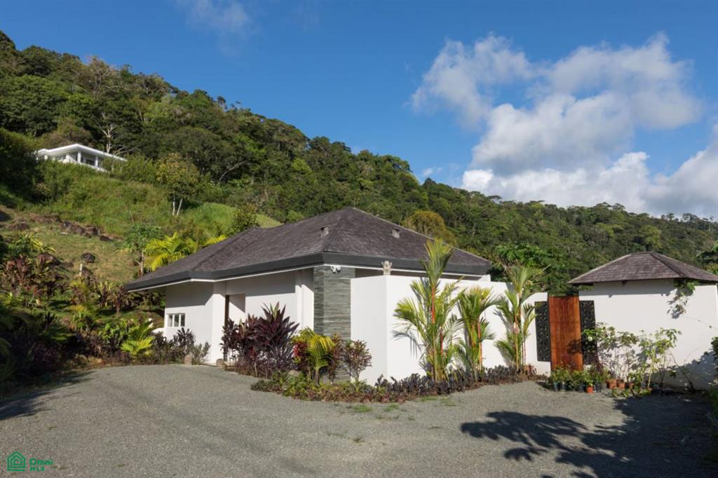 Luxury Villa in Escaleras, Dominical, Bahia Ballena,Osa, Puntarenas , Bahía Ballena, Osa, Puntarenas