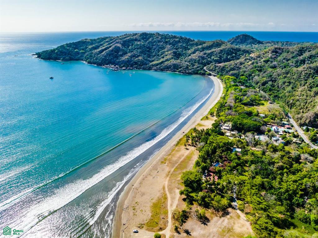 Tropical Stone Villa | Tambor