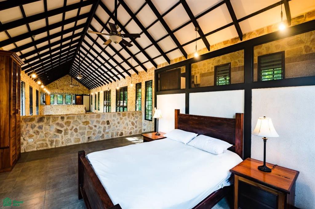 Tropical Stone Villa | Tambor