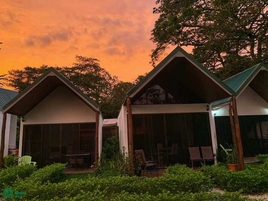 Villas Cabuya , Cóbano (C. M. D.)