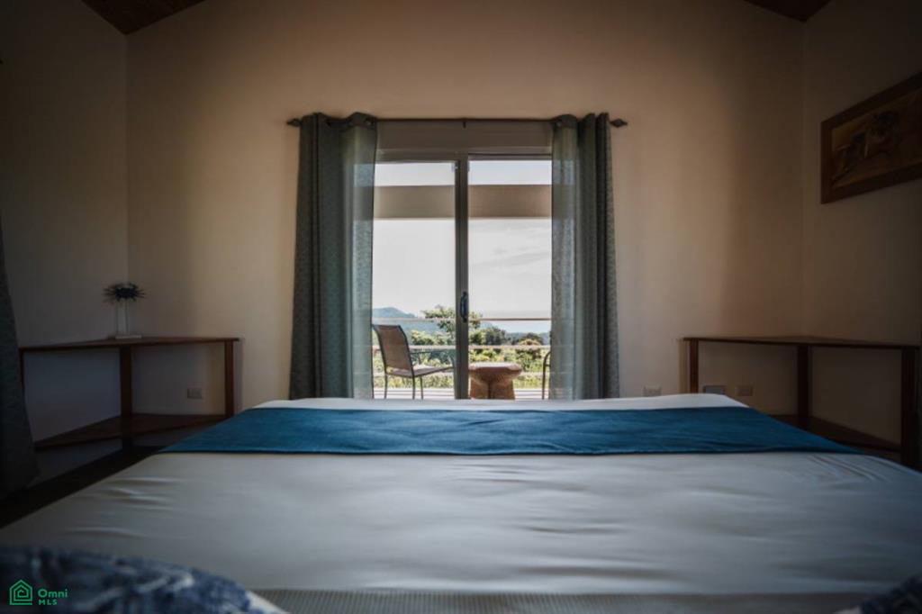 Hotel Las Estrellas / Santo Domingo , Sámara, Guanacaste