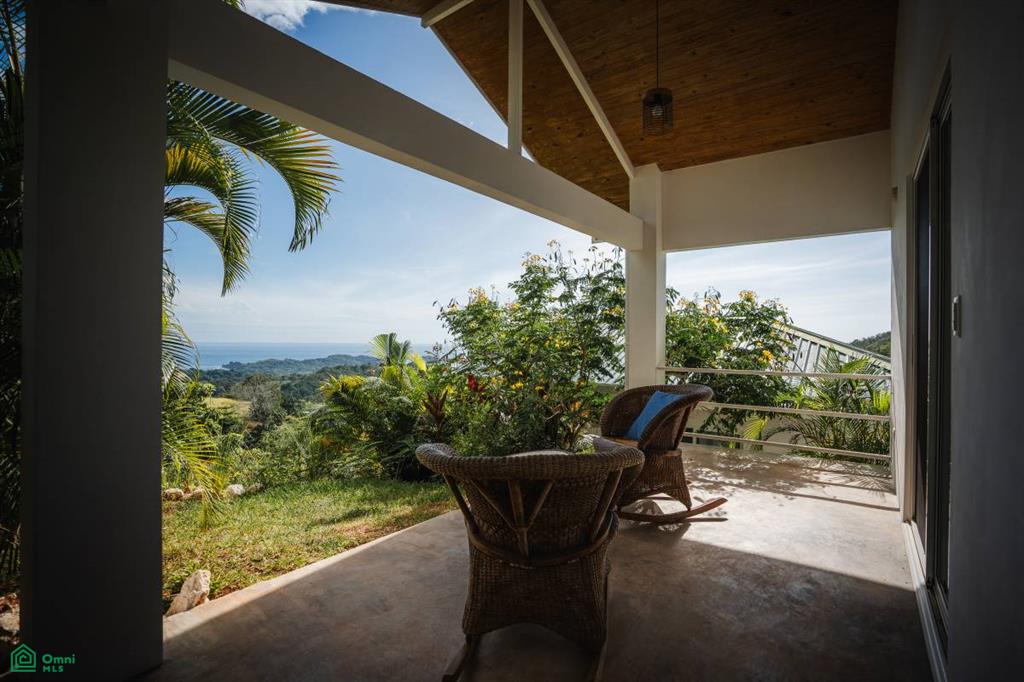 Hotel Las Estrellas / Santo Domingo , Sámara, Guanacaste