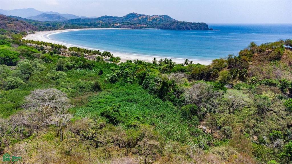 16 Acre Finca Sueño del Mar / Samara, Nicoya