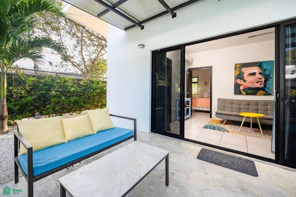 Coconut Life Cabinas / , Sámara, Guanacaste