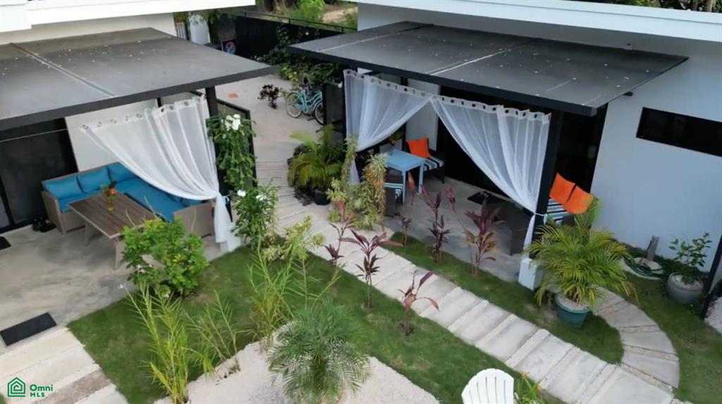 Coconut Life Cabinas / , Sámara, Guanacaste