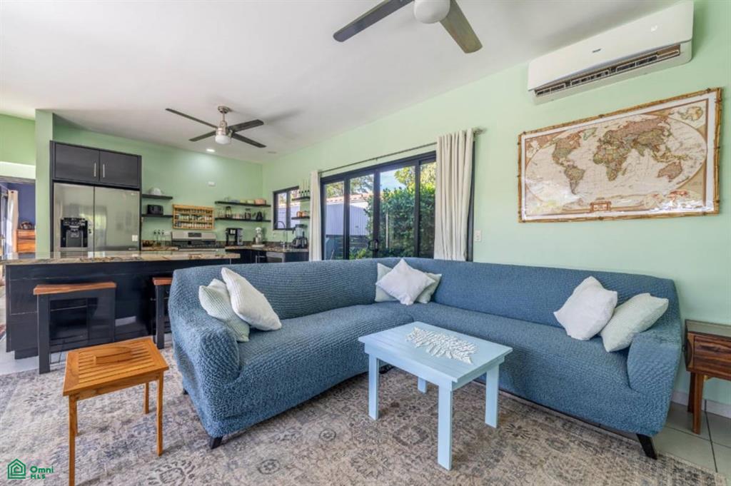 Coconut Life Cabinas / , Sámara, Guanacaste