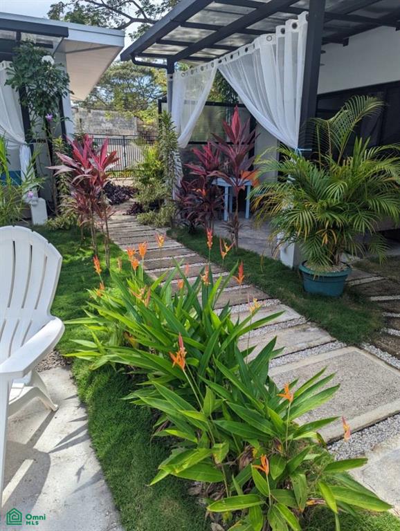 Coconut Life Cabinas / , Sámara, Guanacaste