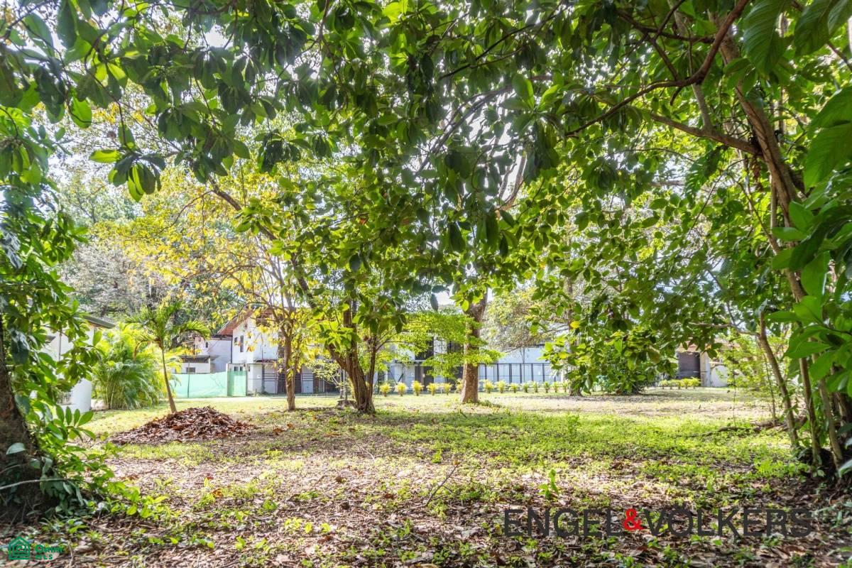 0.30 acre Lot / Canto de Gavilanes , Sámara, Guanacaste