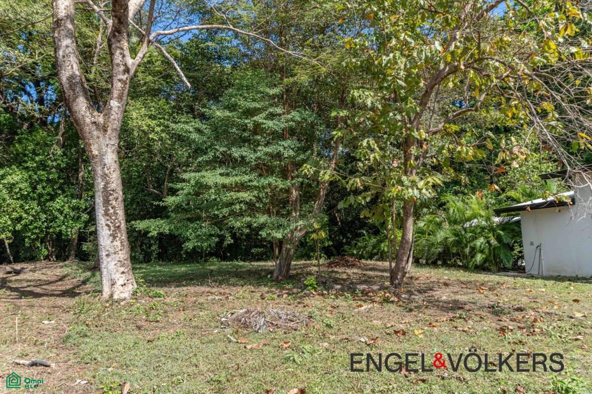 0.30 acre Lot / Canto de Gavilanes , Sámara, Guanacaste