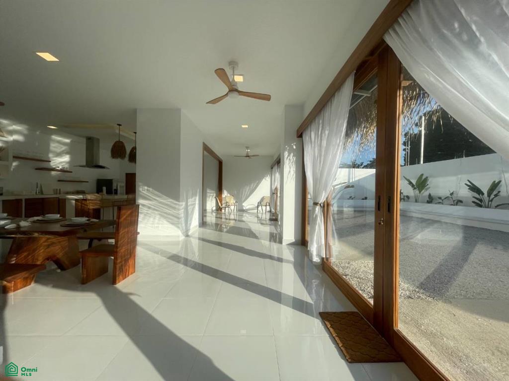 Casa del Sol / Santo Domingo, Sámara, Guanacaste