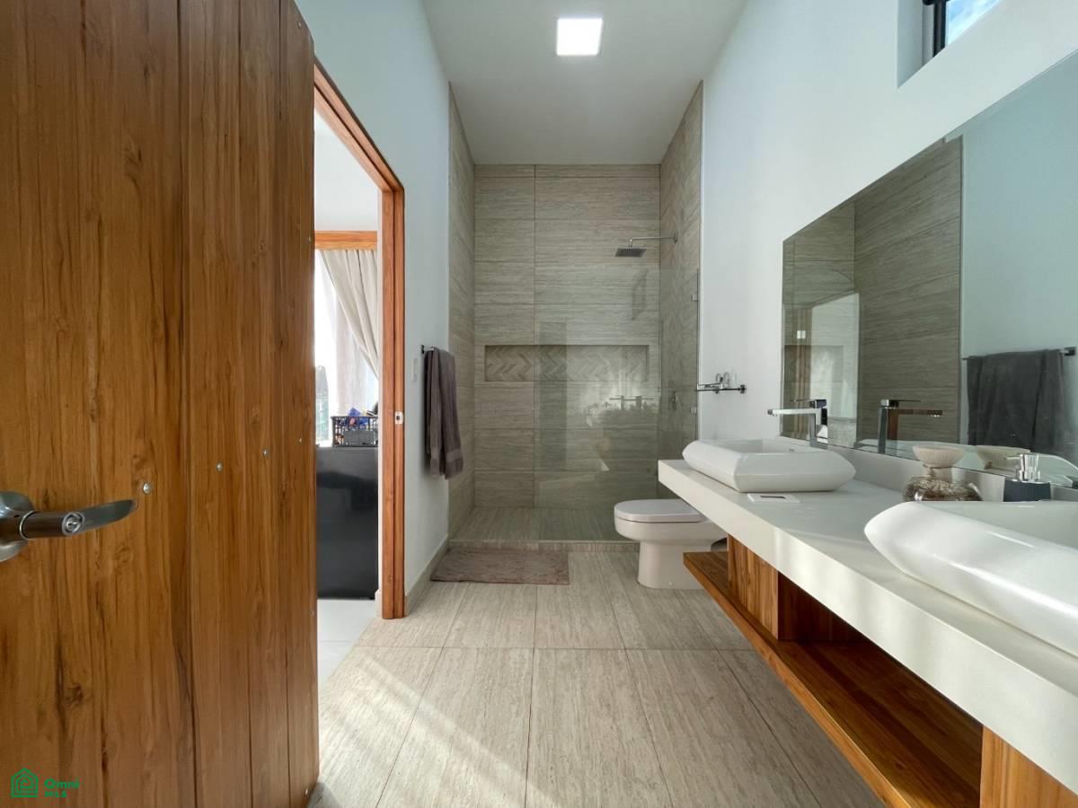 Casa del Sol / Santo Domingo, Sámara, Guanacaste