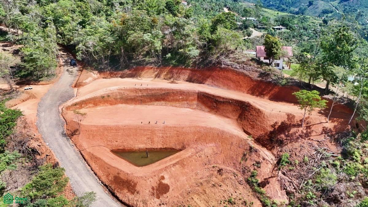 Finca 42 acres