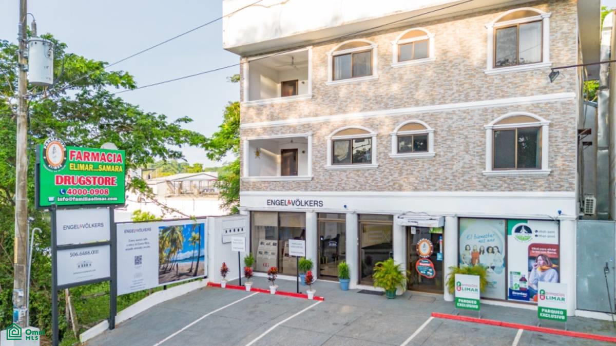 Main Street Mixed Use 4 Plex / Samara , Sámara, Guanacaste