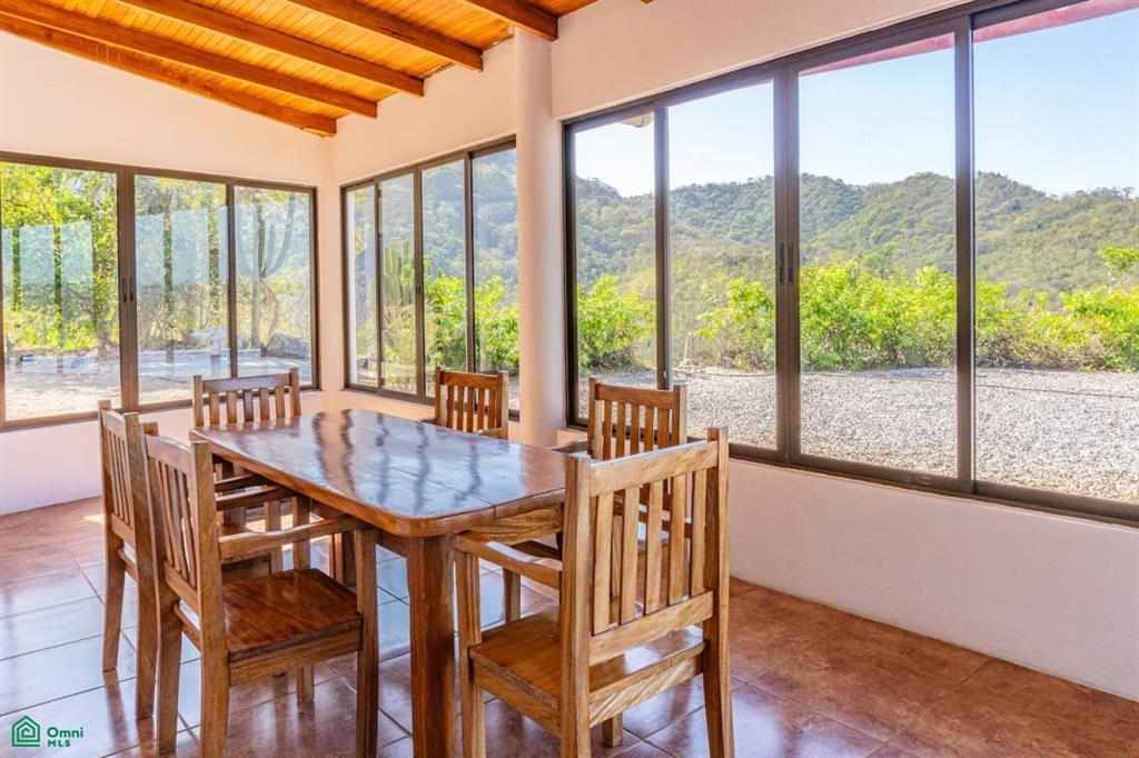 189 Acre Finca "Luna y Sol" / Caimital , Sámara, Guanacaste