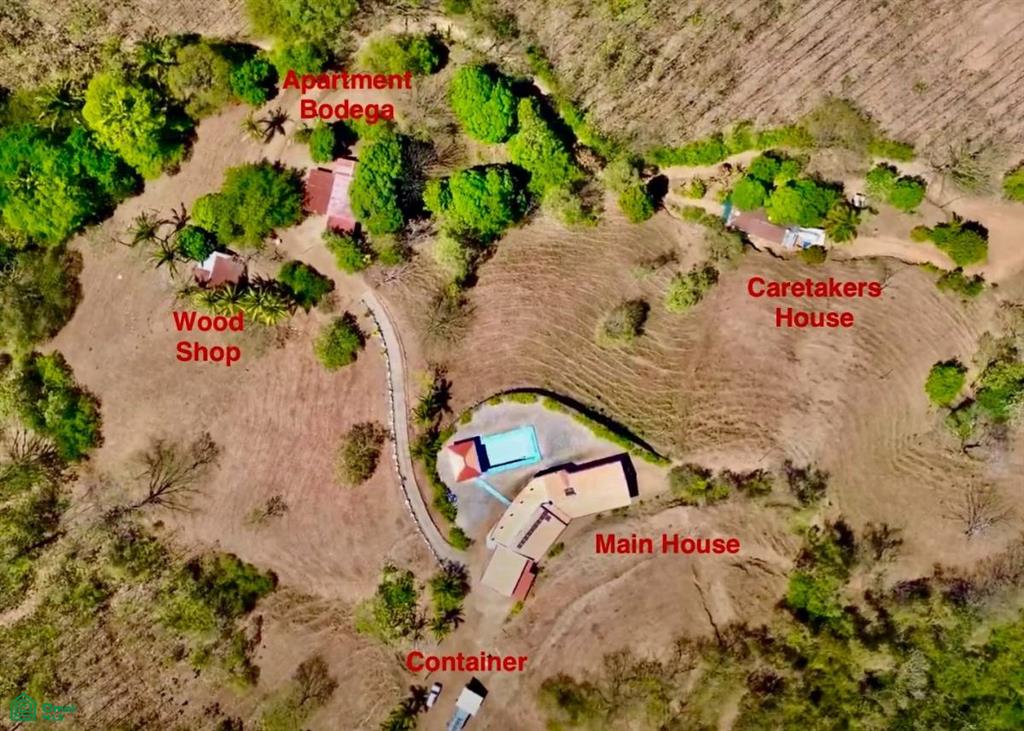 189 Acre Finca "Luna y Sol" / Caimital , Sámara, Guanacaste