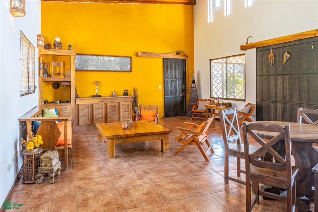 189 Acre Finca "Luna y Sol" / Caimital , Sámara, Guanacaste