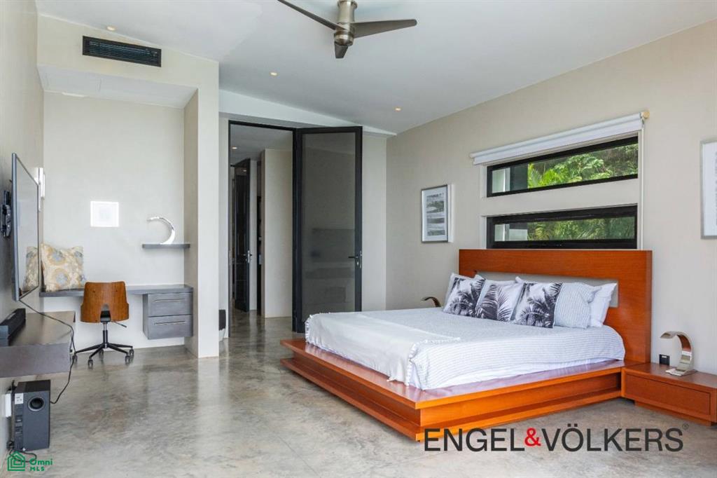 Black Beauty / Ostional, , Cuajiniquil, Guanacaste