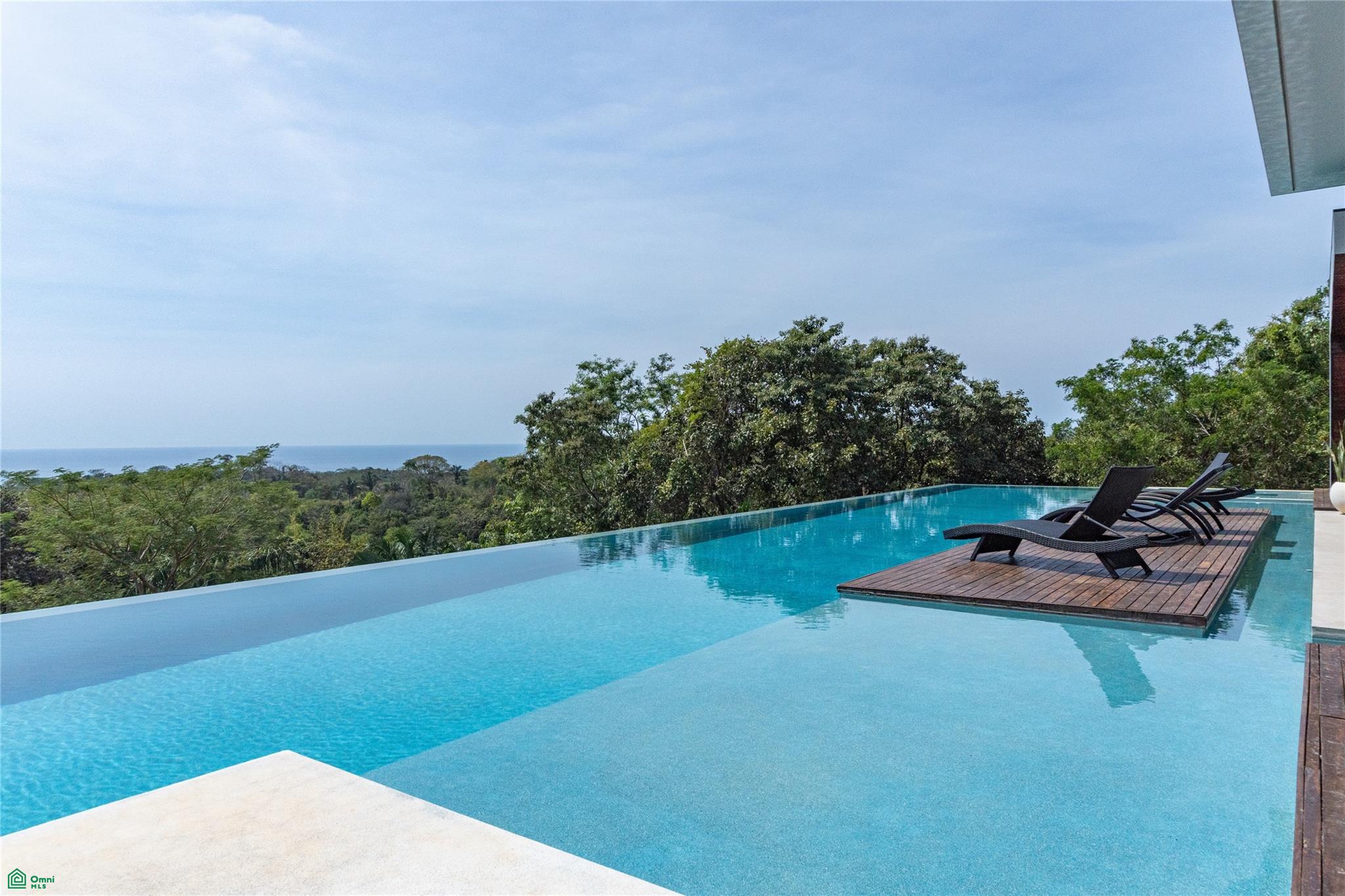 Black Beauty | Ostional, Cuajiniquil, Guanacaste