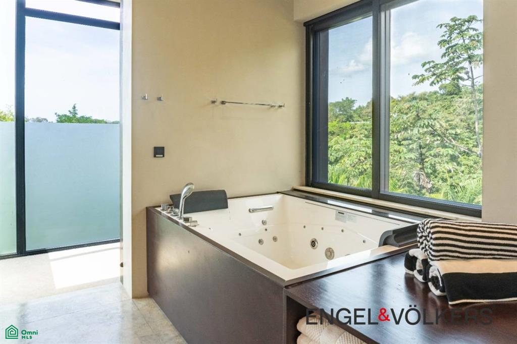 Black Beauty / Ostional, , Cuajiniquil, Guanacaste