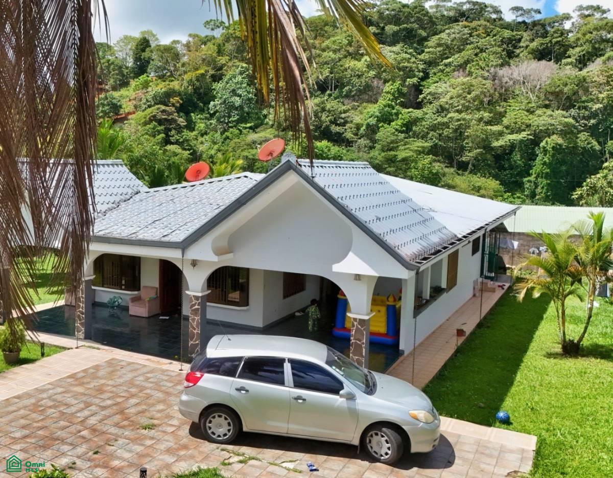 Charming Family Home with Spacious Garden & Prime Location , Platanares, Perez Zeledon, San Jose