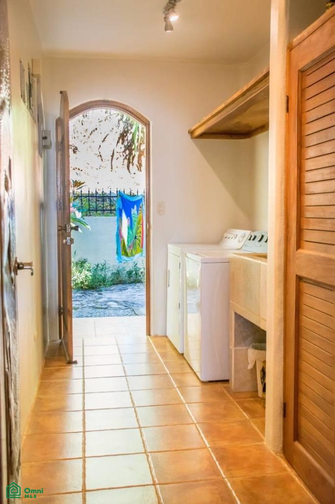 Casa Cascada