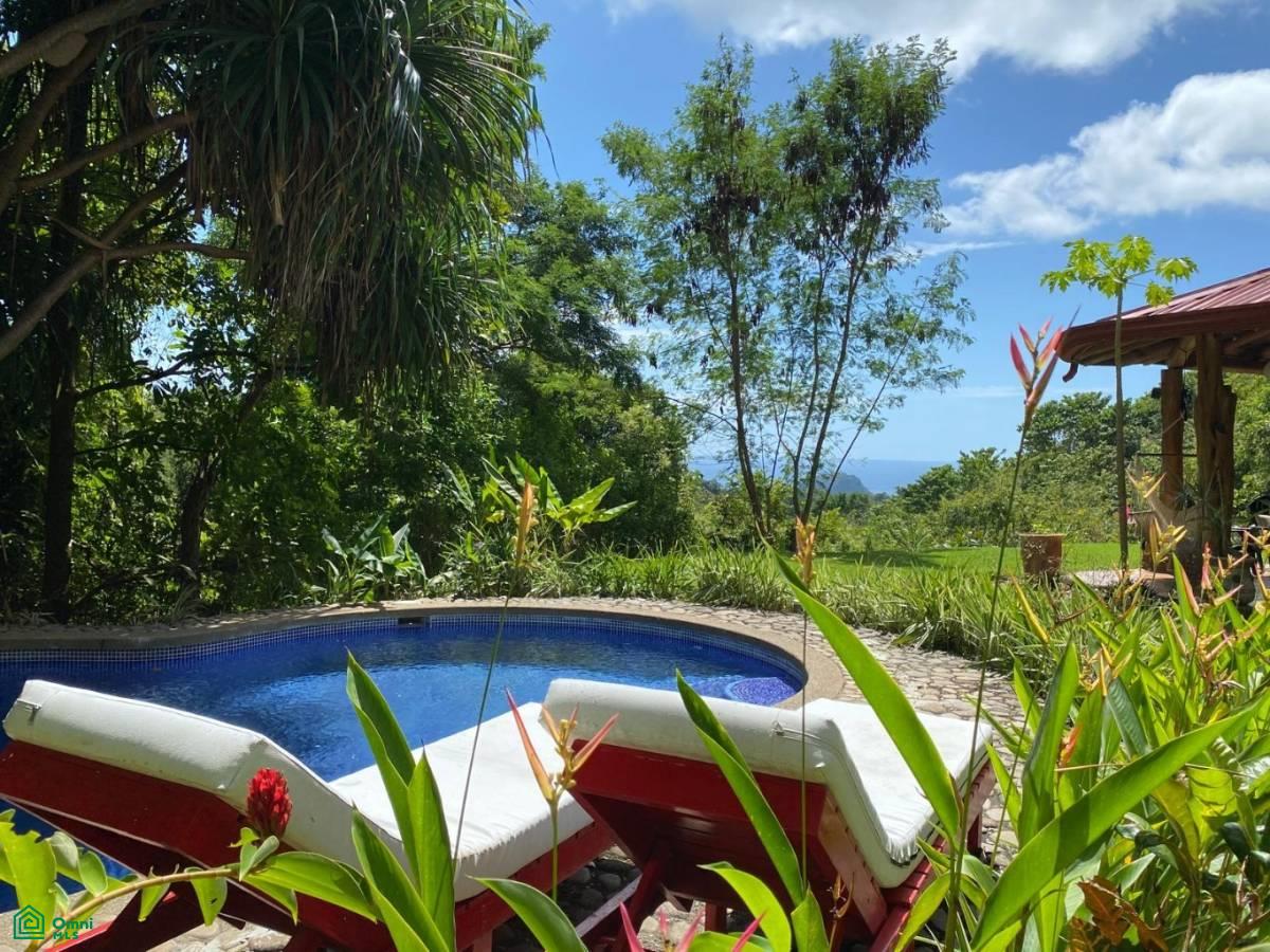 Casa Cascada