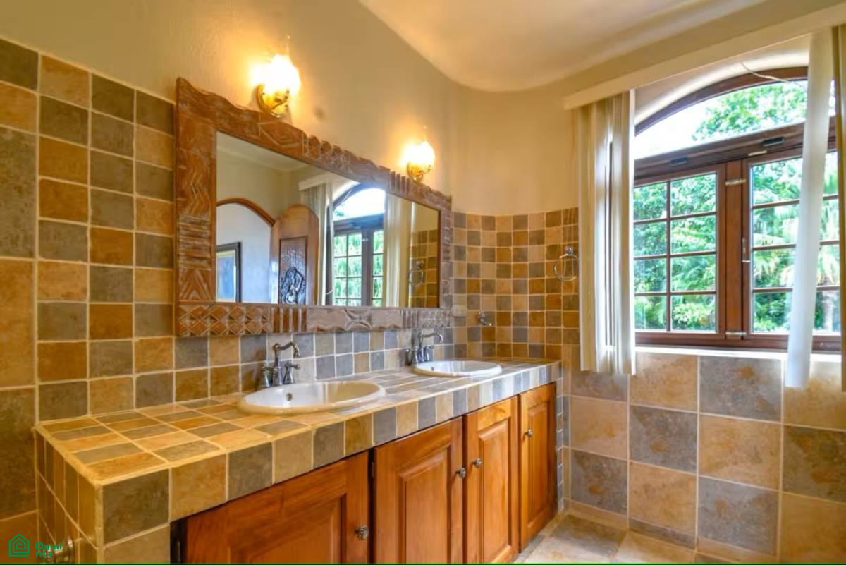 Casa Cascada