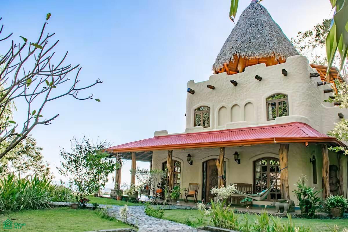 Casa Cascada