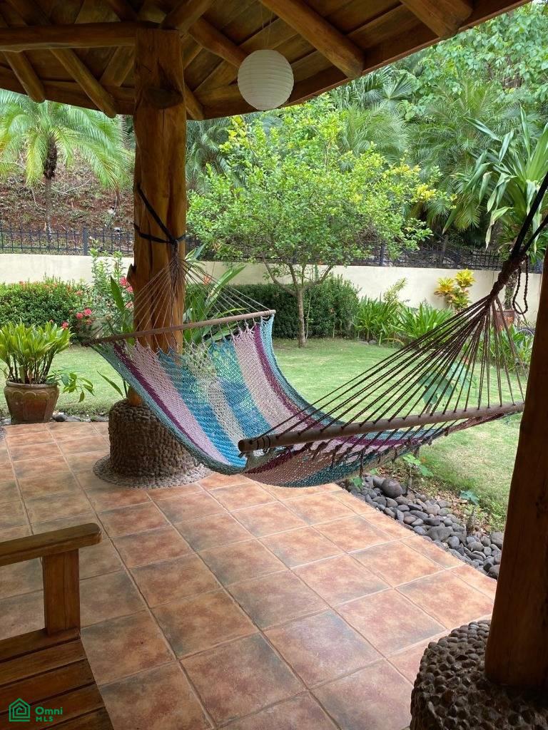 Casa Cascada