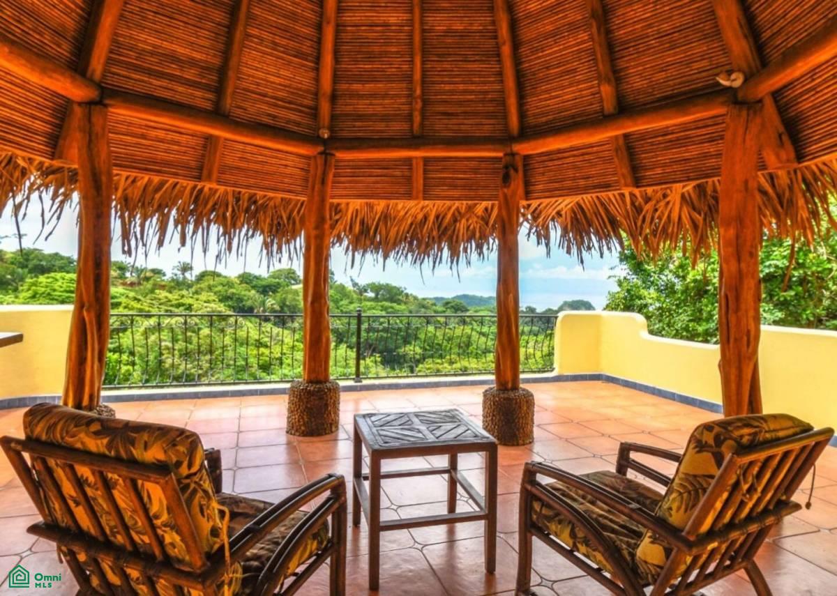 Casa Cascada