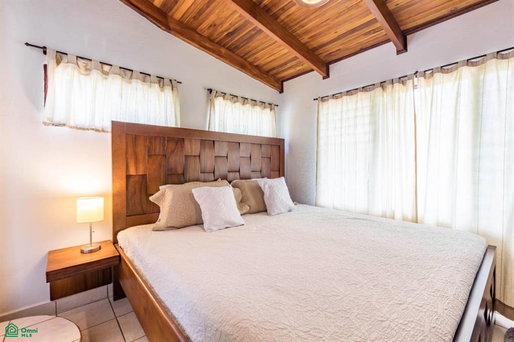 Exceptional Private Retreat in Atenas