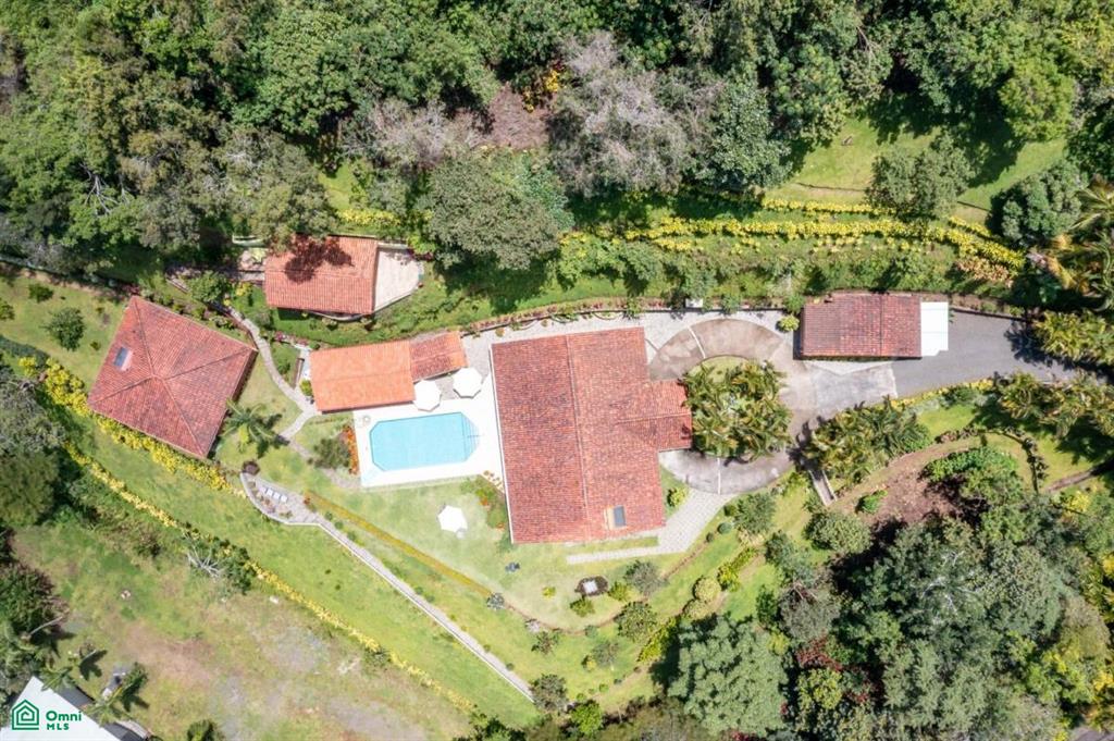 Exceptional Private Retreat in Atenas