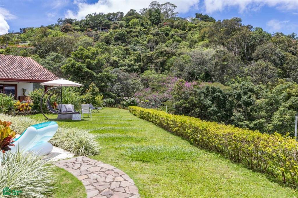 Exceptional Private Retreat in Atenas