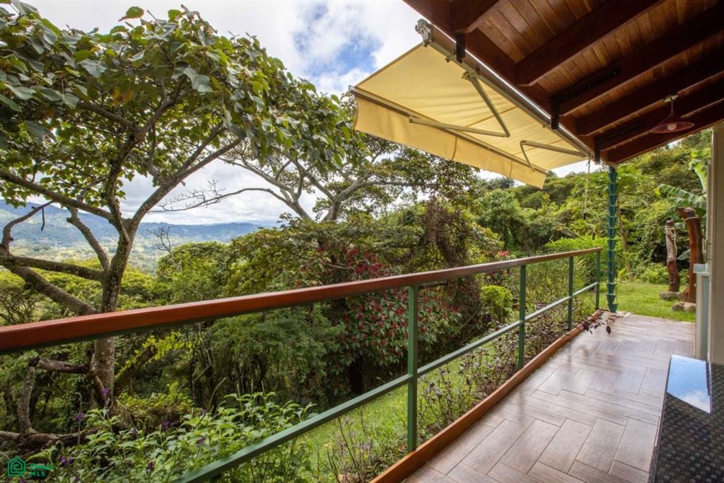 Exceptional Private Retreat in Atenas