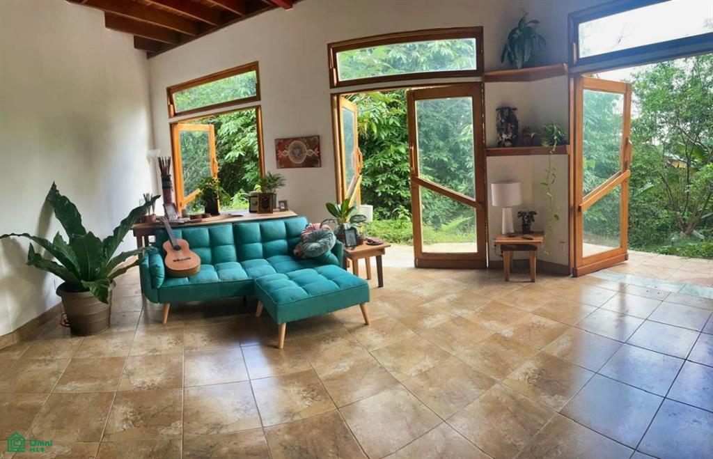 Tranquil Octagon Home in the Lush Diamante Valley , Tinamaste, Perez Zeledon, San Jose