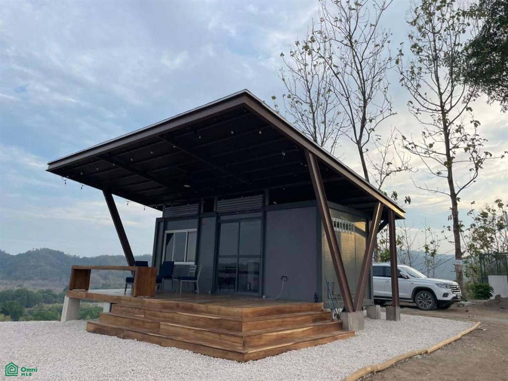 Sunset Hills Paquera