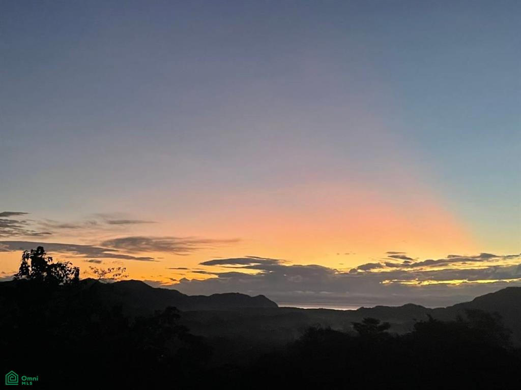 Sunset Hills Paquera