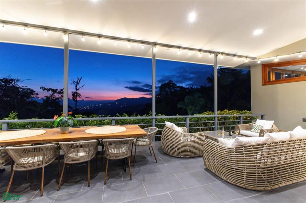 Stunning Luxury Mountain Villa, Chimirol , Rivas, Perez Zeledon, San Jose