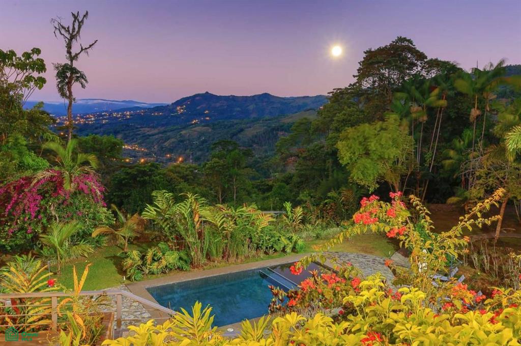 Stunning Luxury Mountain Villa, Chimirol , Rivas, Perez Zeledon, San Jose