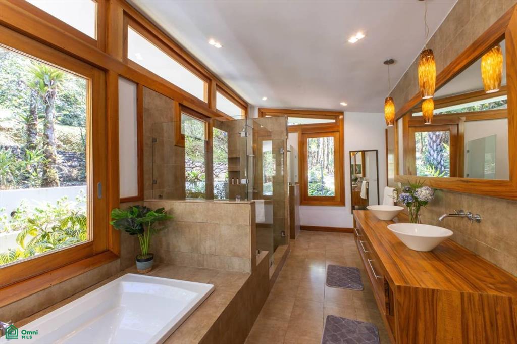 Stunning Luxury Mountain Villa, Chimirol , Rivas, Perez Zeledon, San Jose