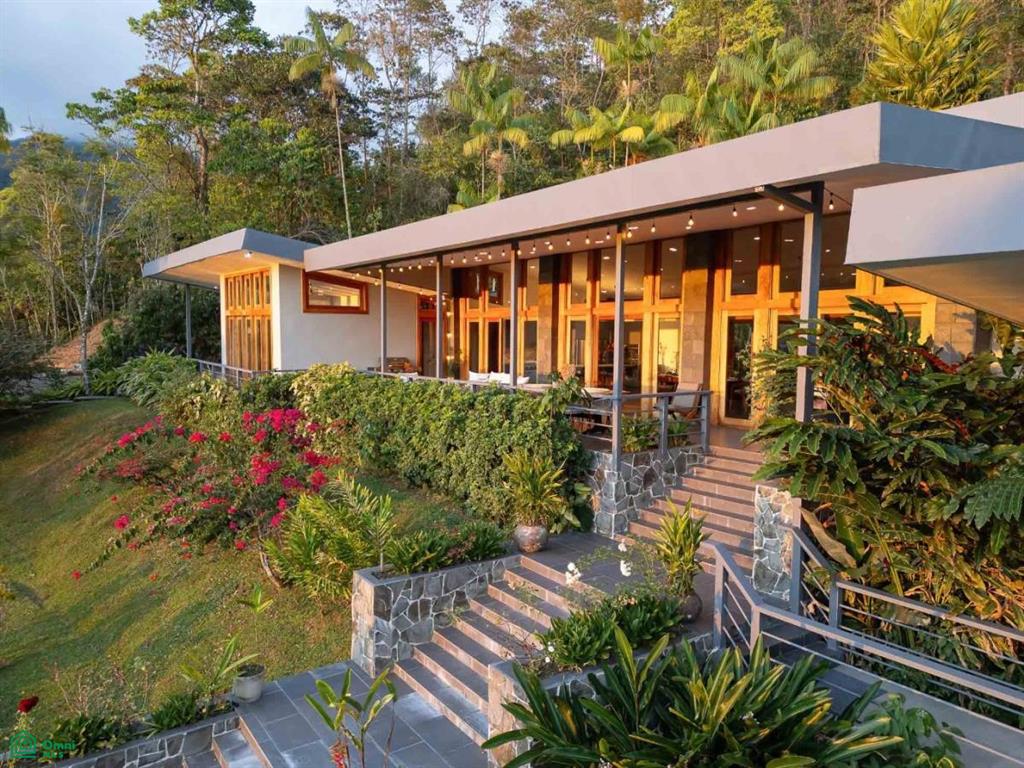 Stunning Luxury Mountain Villa, Chimirol , Rivas, Perez Zeledon, San Jose