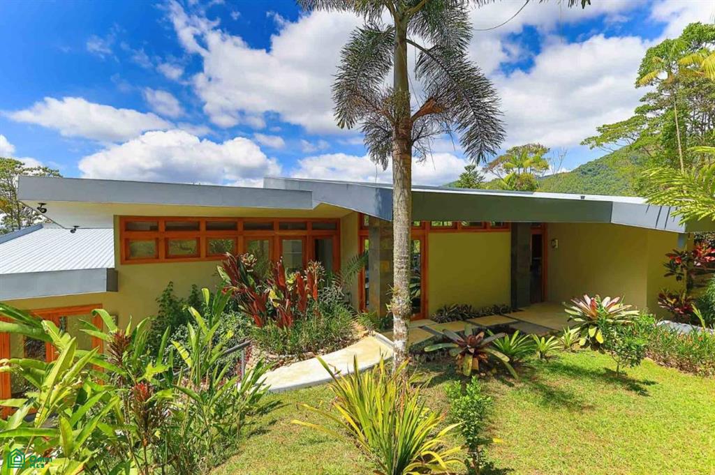 Stunning Luxury Mountain Villa, Chimirol , Rivas, Perez Zeledon, San Jose